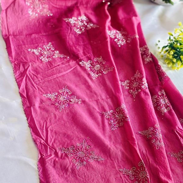 Women's stylish lengthy embroidered duppatta